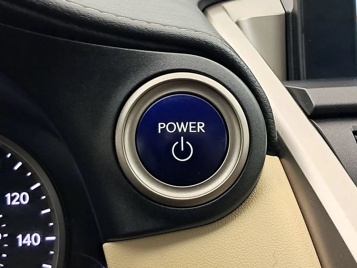 Used 2016 Lexus NX 300h AWD w/ Luxury Package image 32
