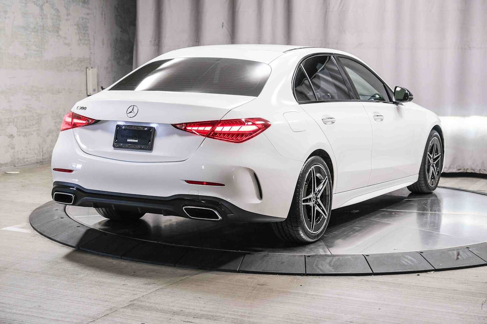 Certified 2023 Mercedes-Benz C 300 Sedan image 4