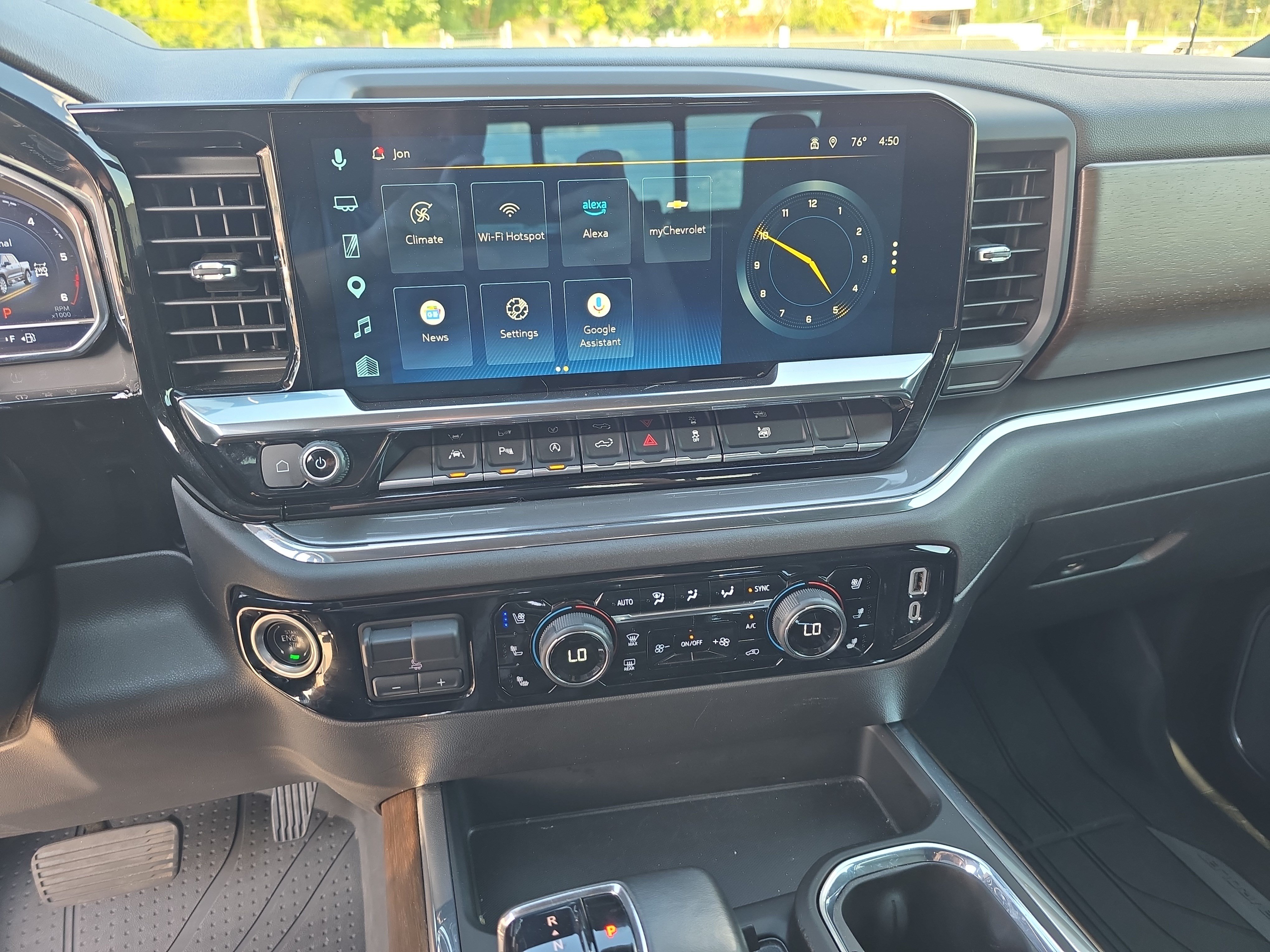 Used 2024 Chevrolet Silverado 1500 High Country w/ High Country Premium Package AWD/4WD image 21