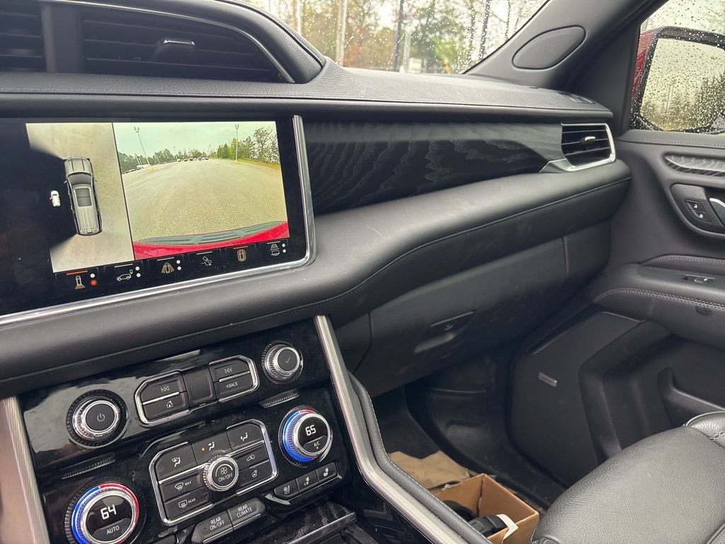 Used 2024 GMC Yukon Denali w/ Advanced Technology Package image 17