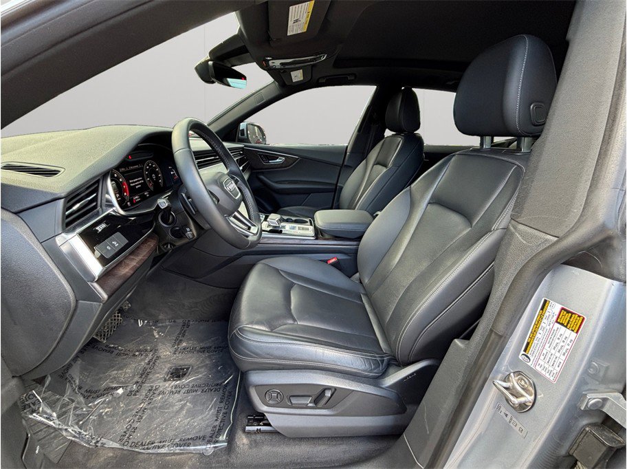 Used 2021 Audi Q8 Premium Plus w/ Premium Plus Package AWD/4WD image 2