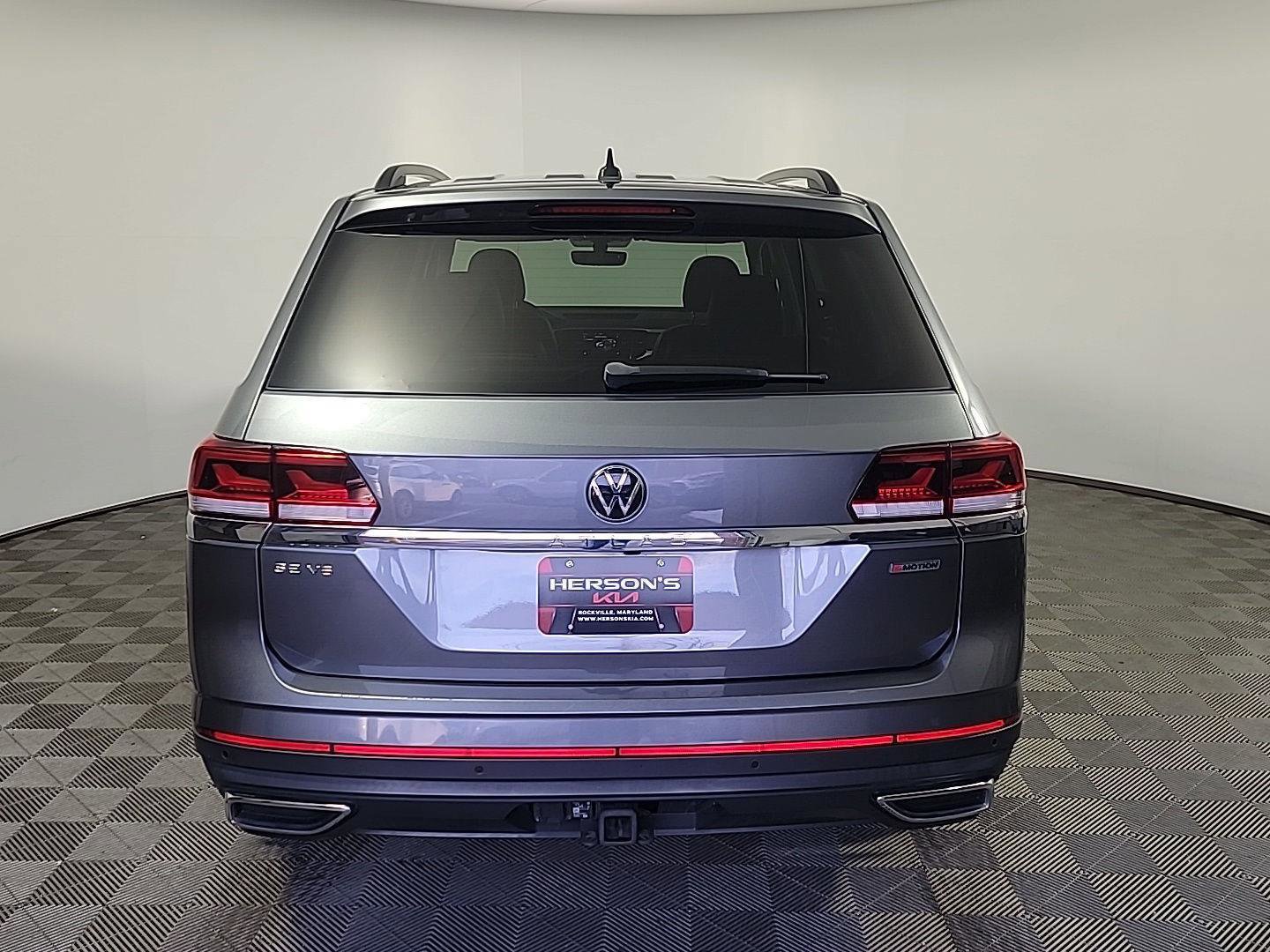 Used 2022 Volkswagen Atlas SE w/ Panoramic Sunroof Package image 5