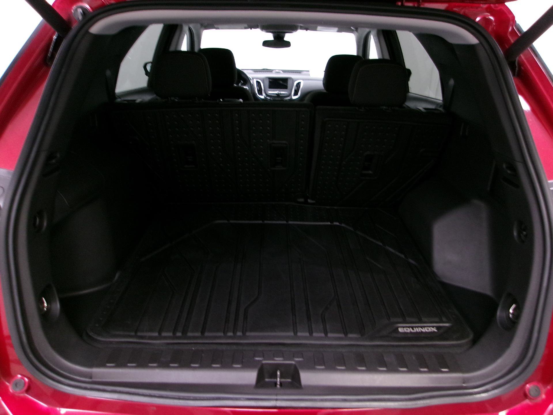 Used 2024 Chevrolet Equinox LT w/ LPO, Floor Liner Package FWD image 11