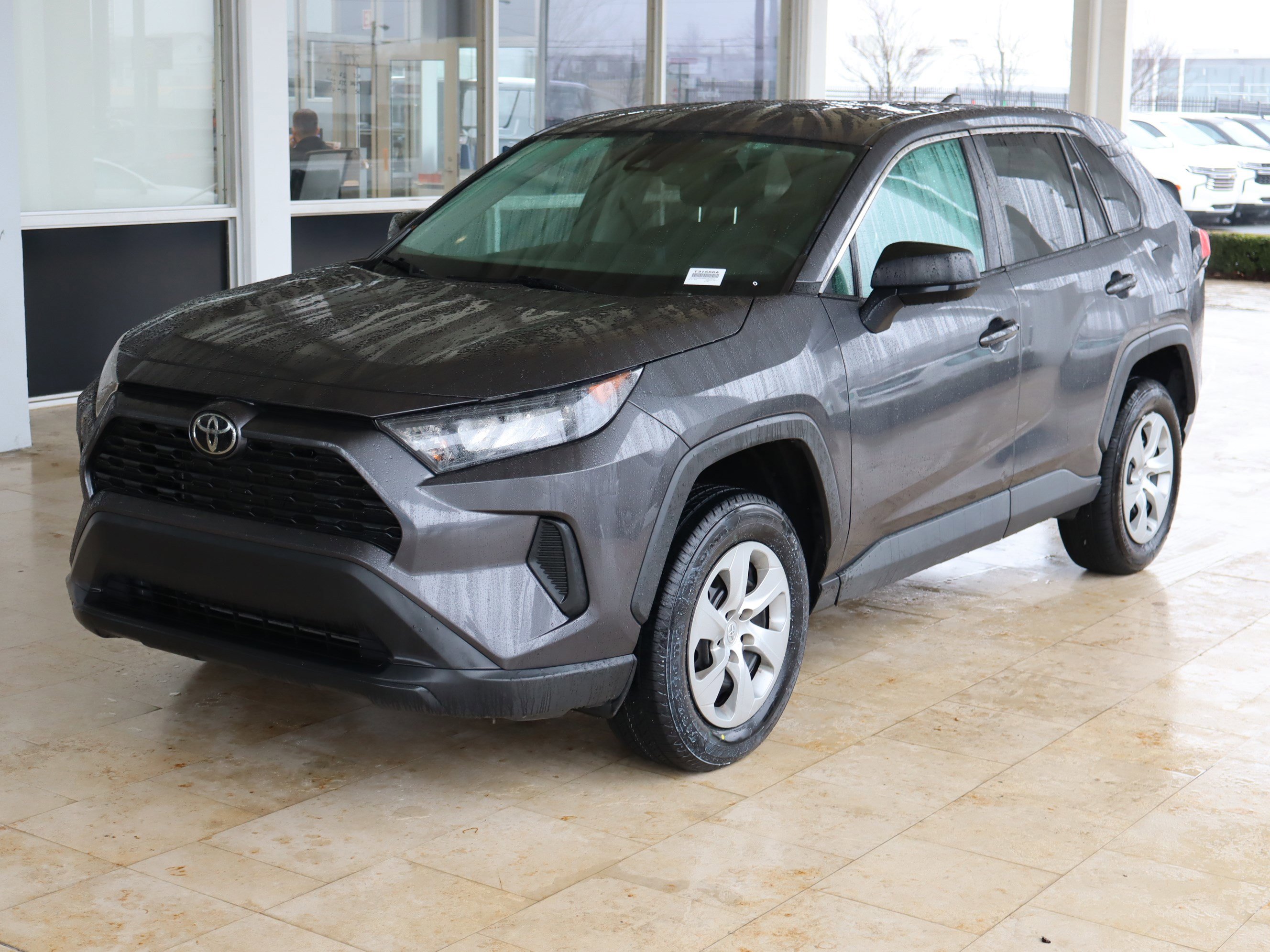 Used 2022 Toyota RAV4 LE image 5