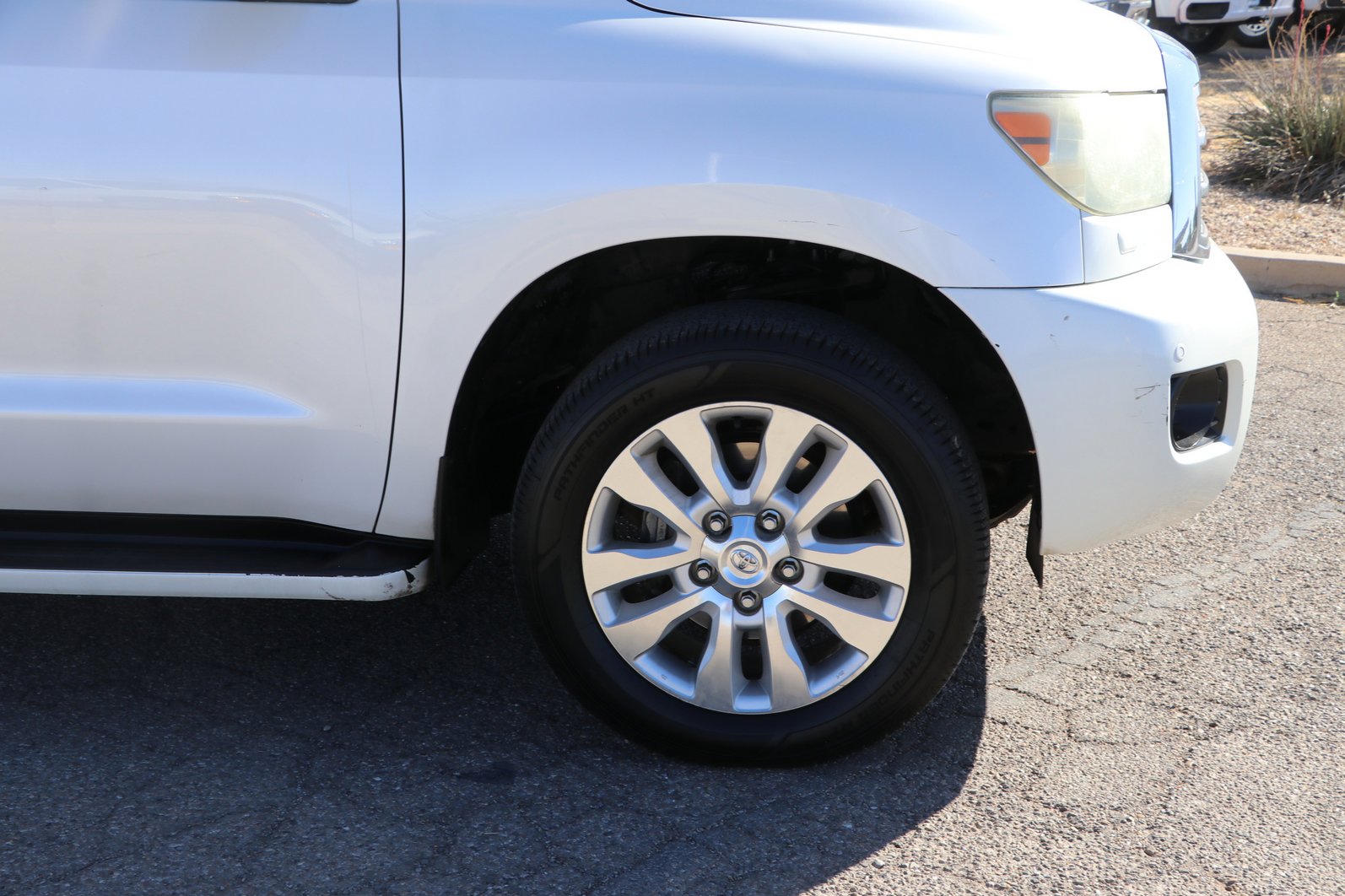 Used 2010 Toyota Sequoia Platinum RWD image 9
