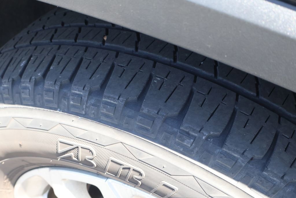 Used 2018 Chevrolet Traverse LS FWD image 6