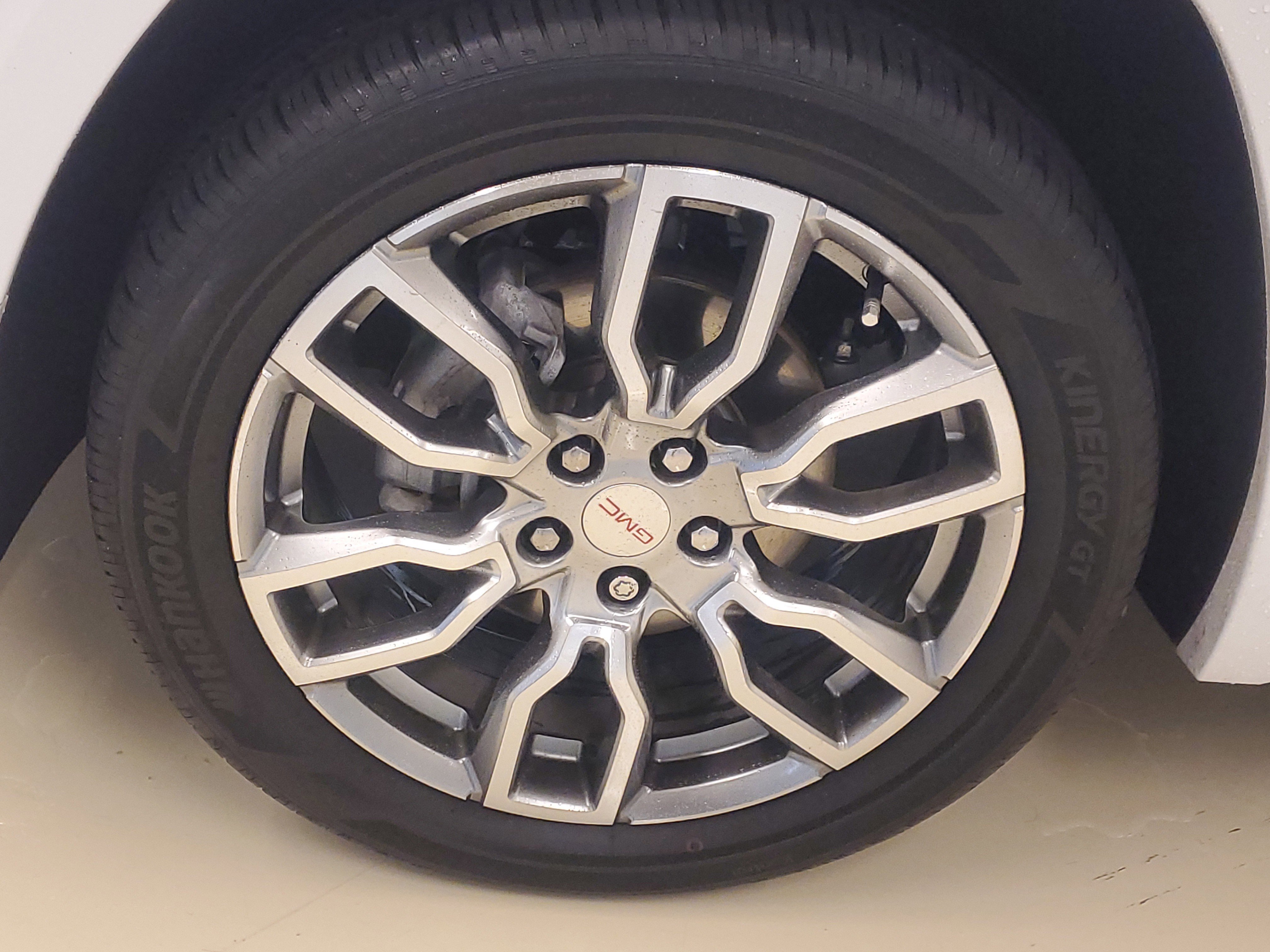 Used 2022 GMC Terrain Denali w/ Denali Premium Package image 6