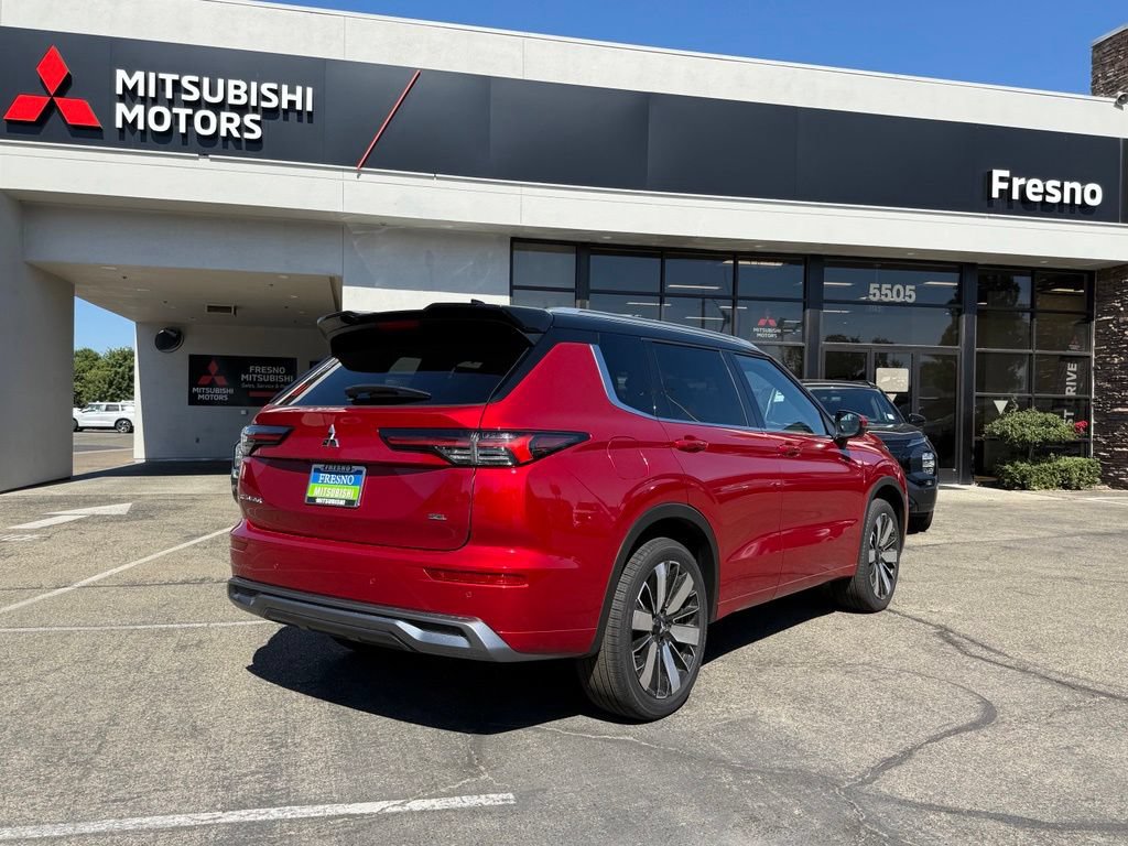 New 2026 Mitsubishi Outlander SEL FWD image 7