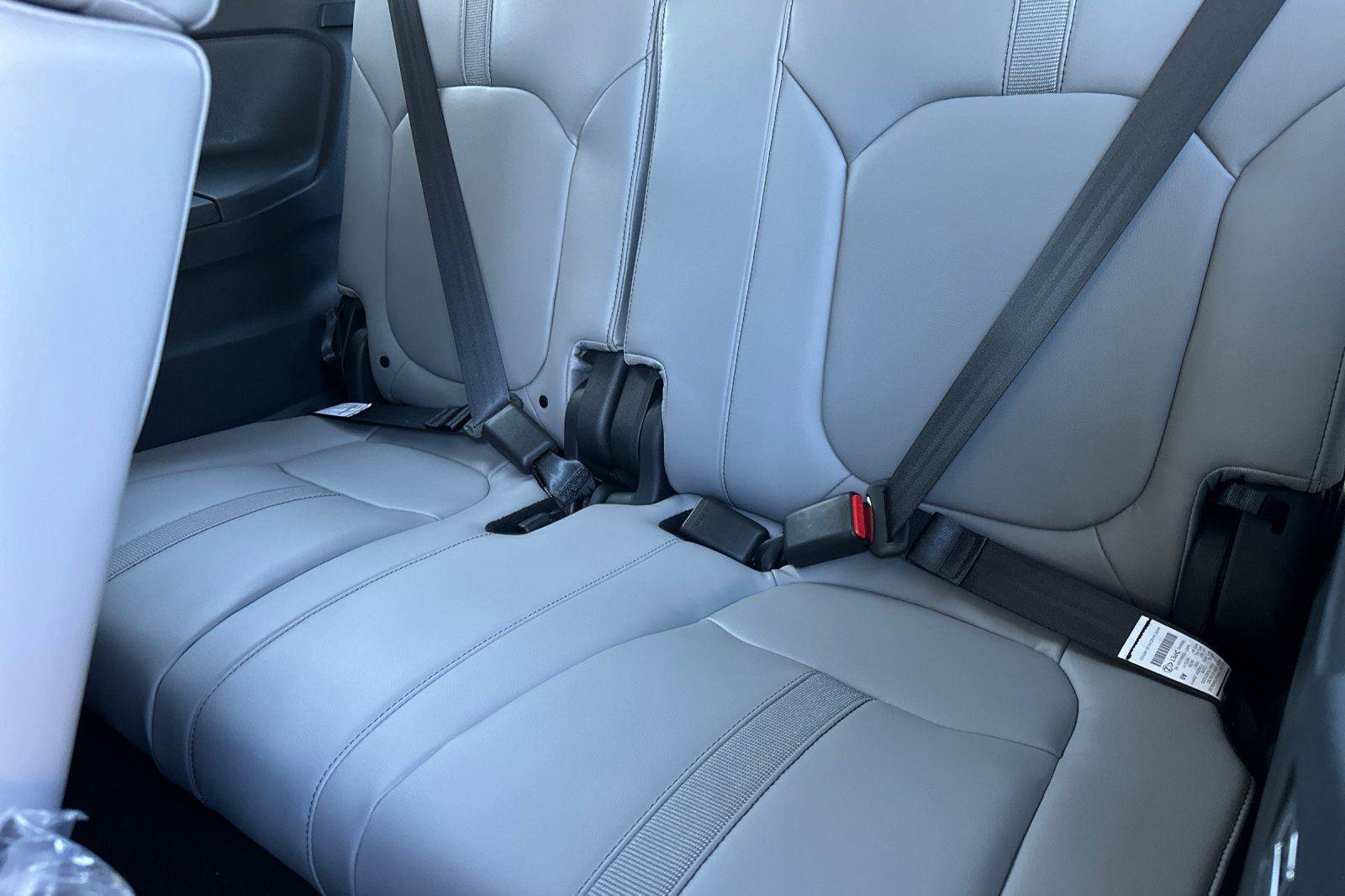 New 2025 Honda Pilot Touring image 17