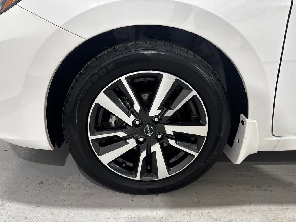 Used 2025 Nissan Versa SV w/ Trunk Package image 8