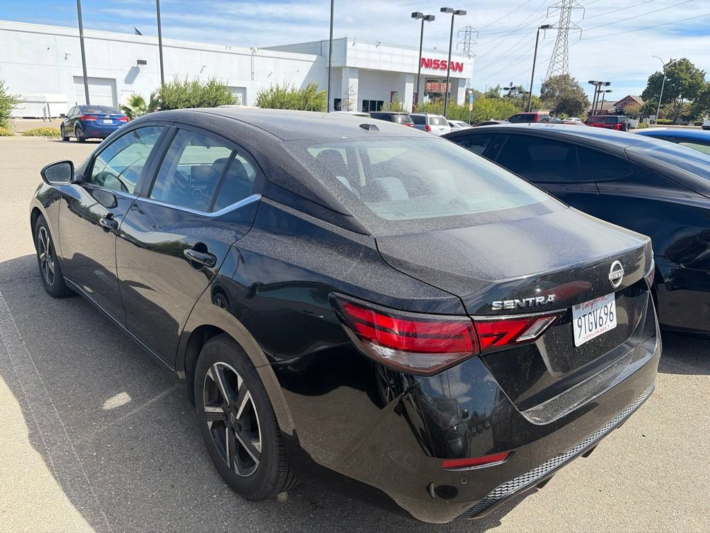 Used 2024 Nissan Sentra SV FWD image 4