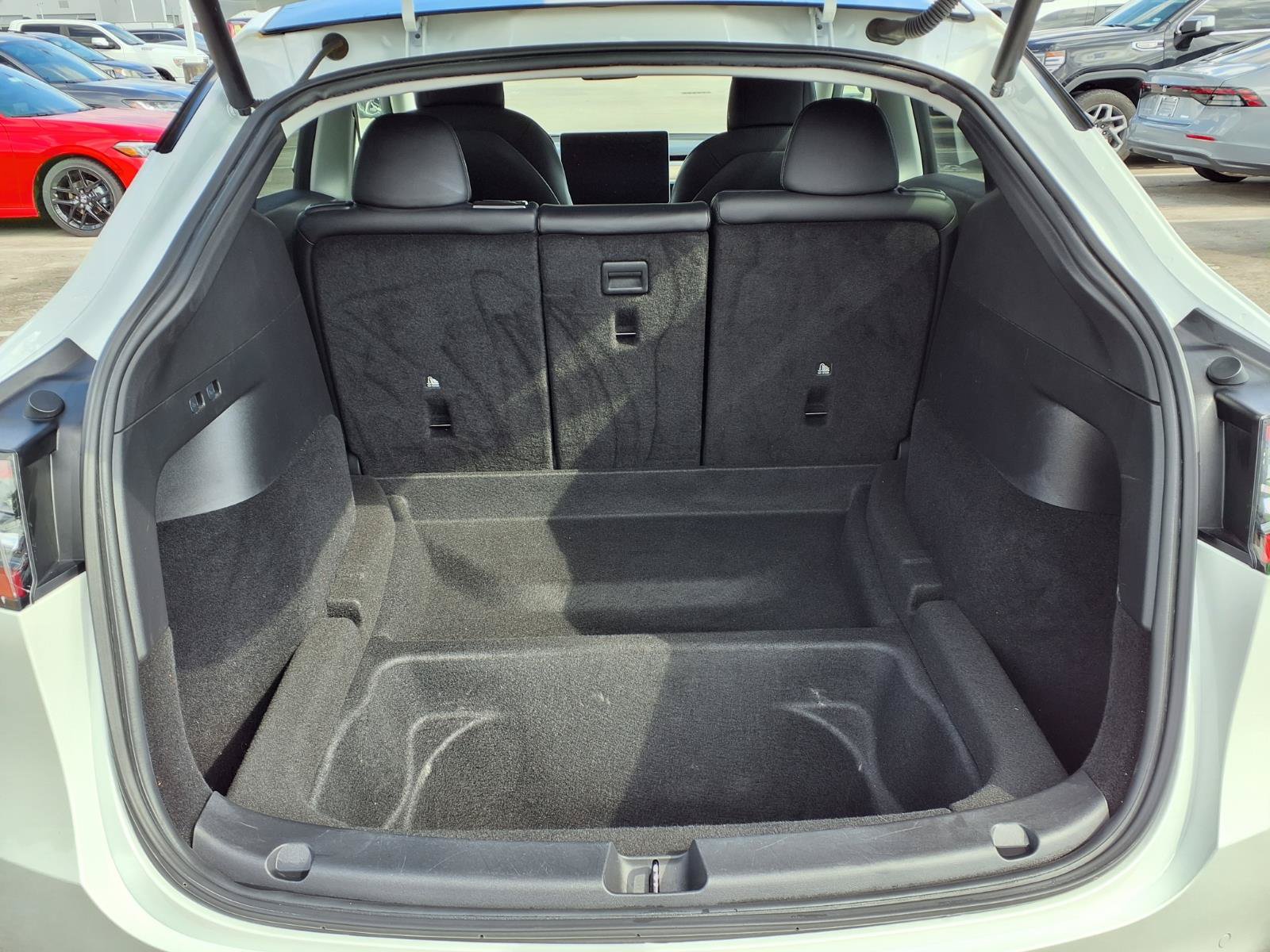 Used 2021 Tesla Model Y Long Range AWD/4WD image 18