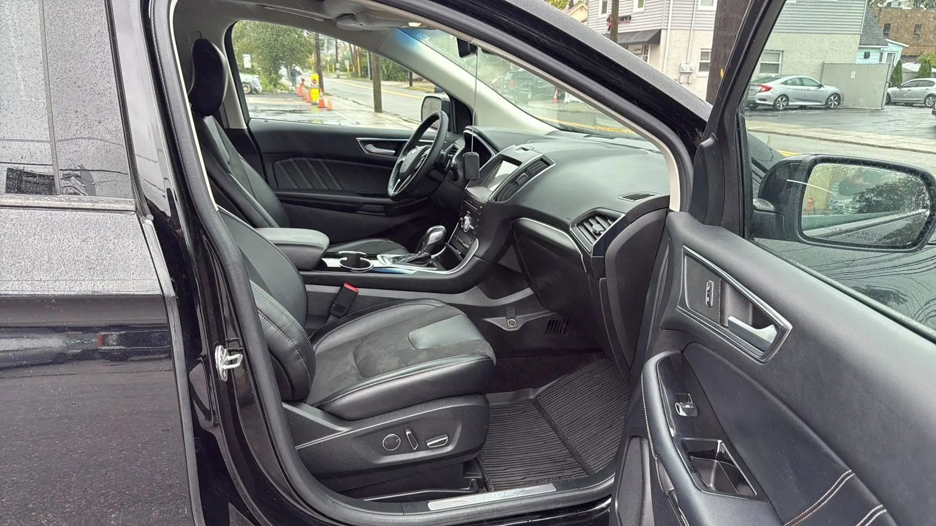 Used 2018 Ford Edge Sport w/ Ford Safe & Smart Package image 25