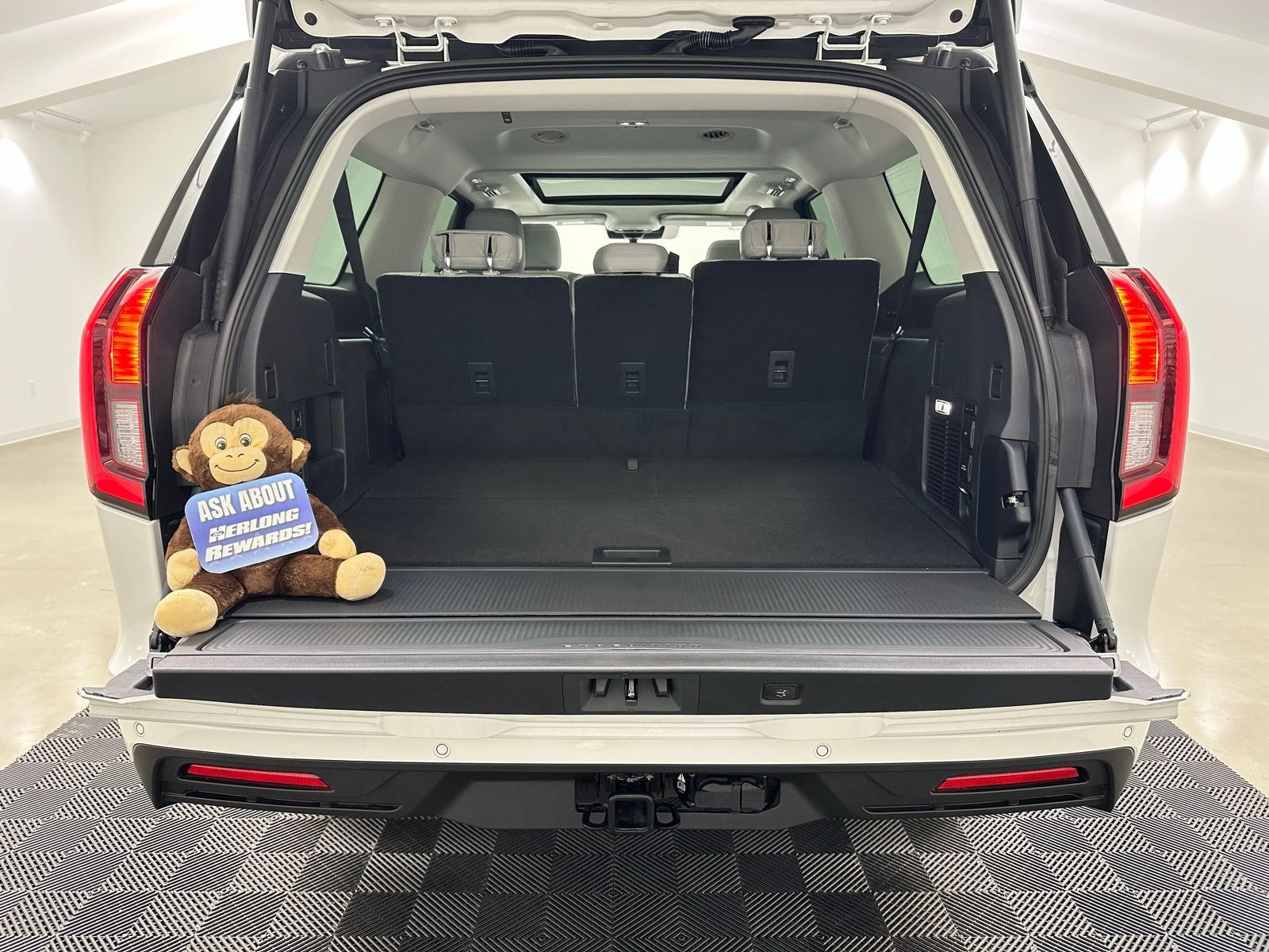 New 2025 Ford Expedition Max Active AWD/4WD image 8