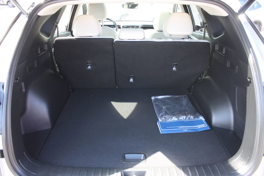 Used 2023 Hyundai Tucson Limited image 9