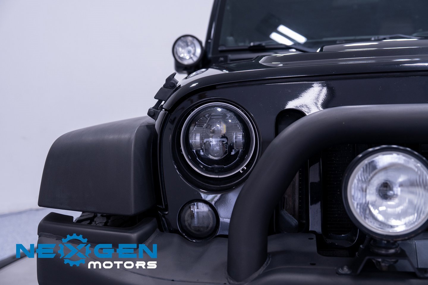 Used 2011 Jeep Wrangler Unlimited Rubicon image 7