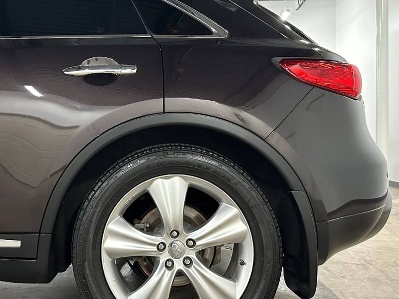 Used 2010 INFINITI FX35 2WD w/ Navigation Pkg image 11