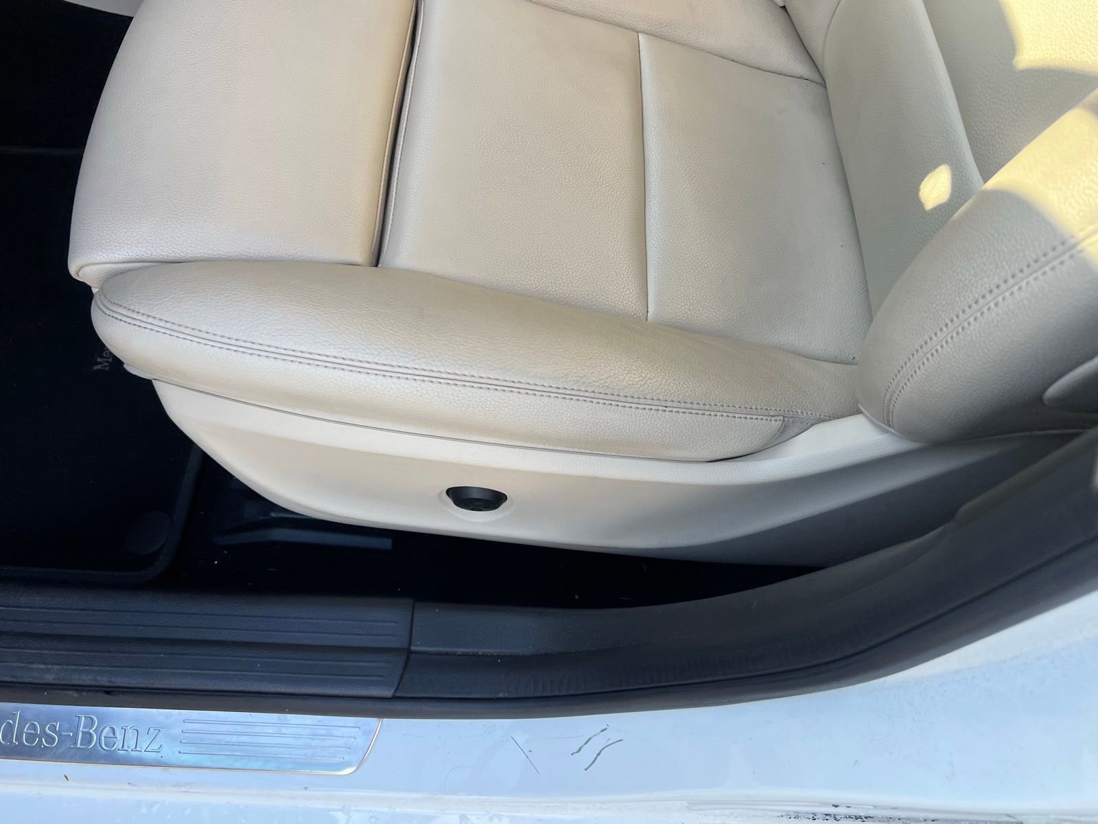 Used 2020 Mercedes-Benz GLA 250 4MATIC image 15