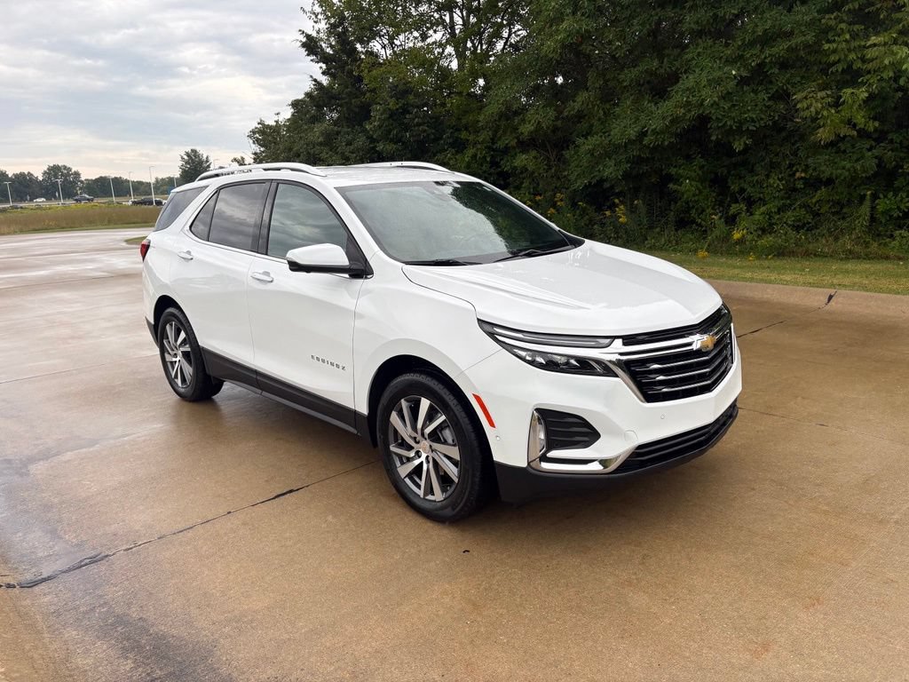 Used 2024 Chevrolet Equinox Premier FWD image 11