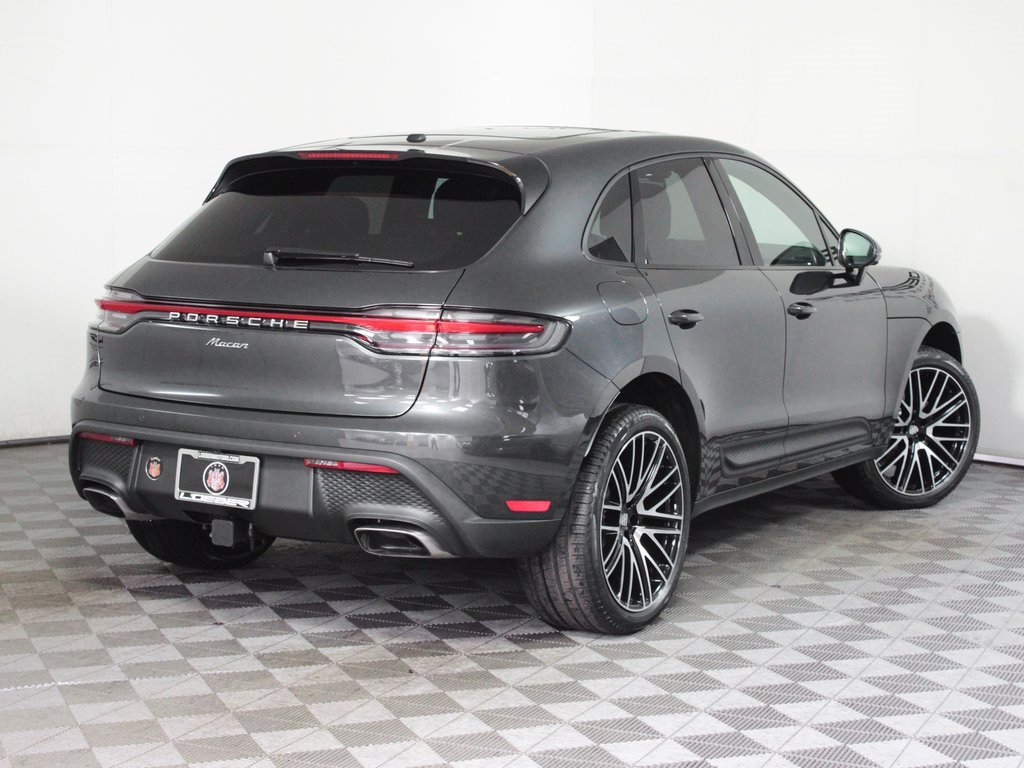 Used 2025 Porsche Macan image 7