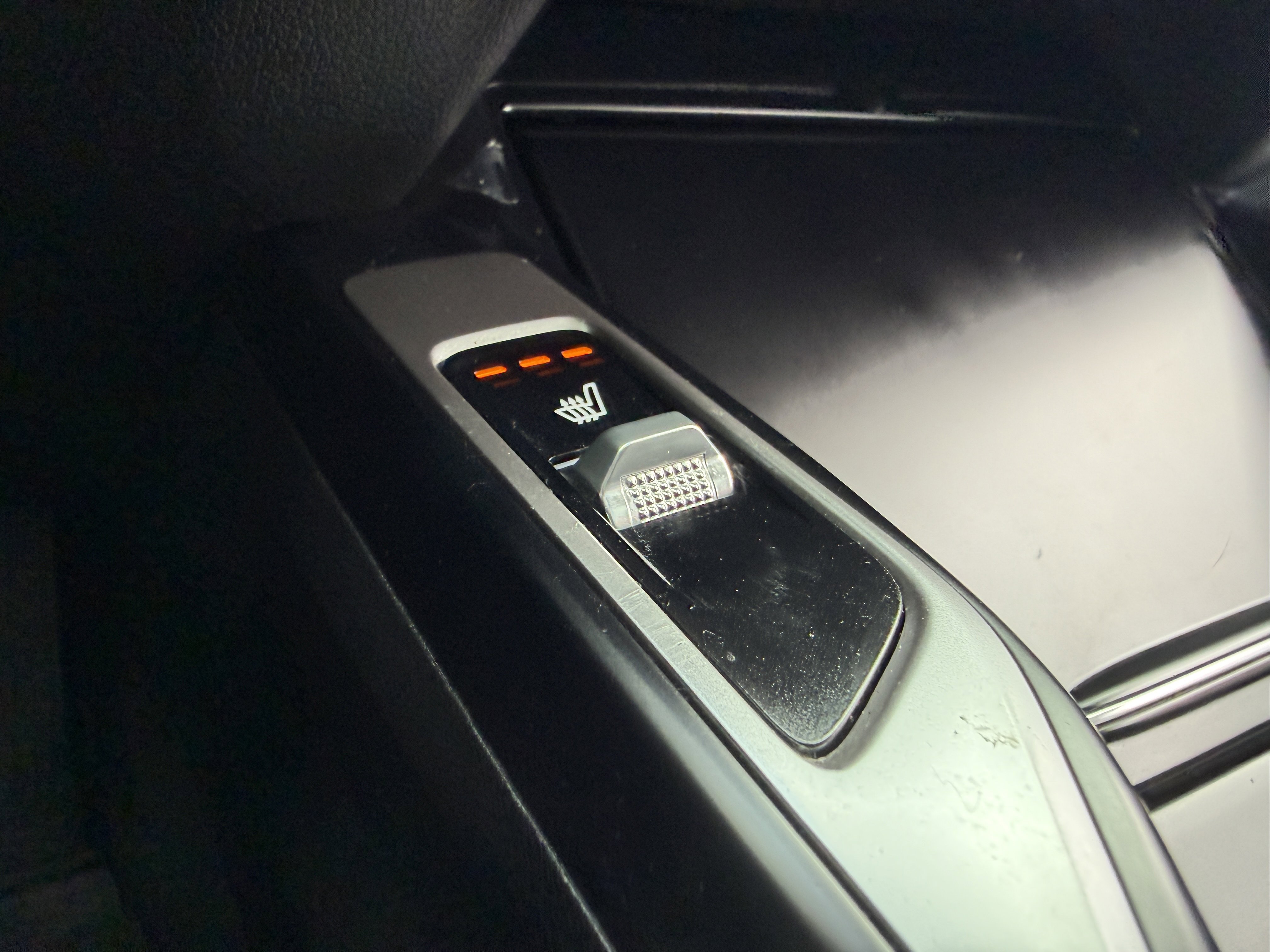 Used 2022 Kia Sorento S w/ Panoramic Sunroof Package AWD/4WD image 40