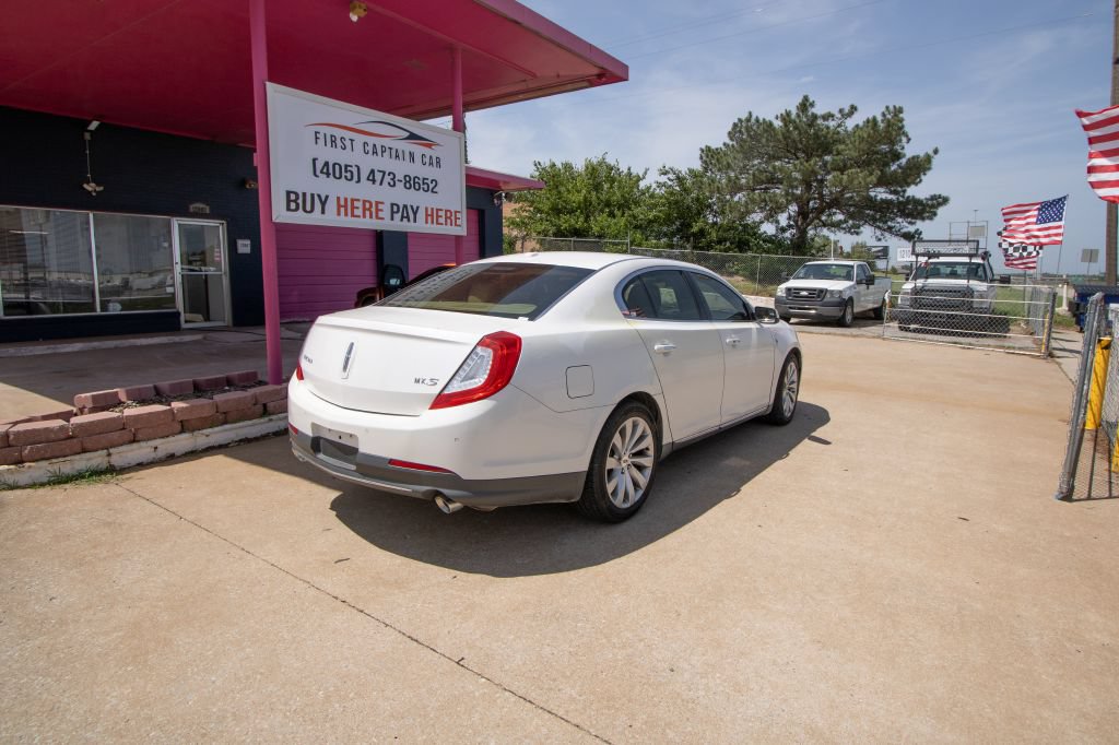 Used 2013 Lincoln MKS FWD image 11