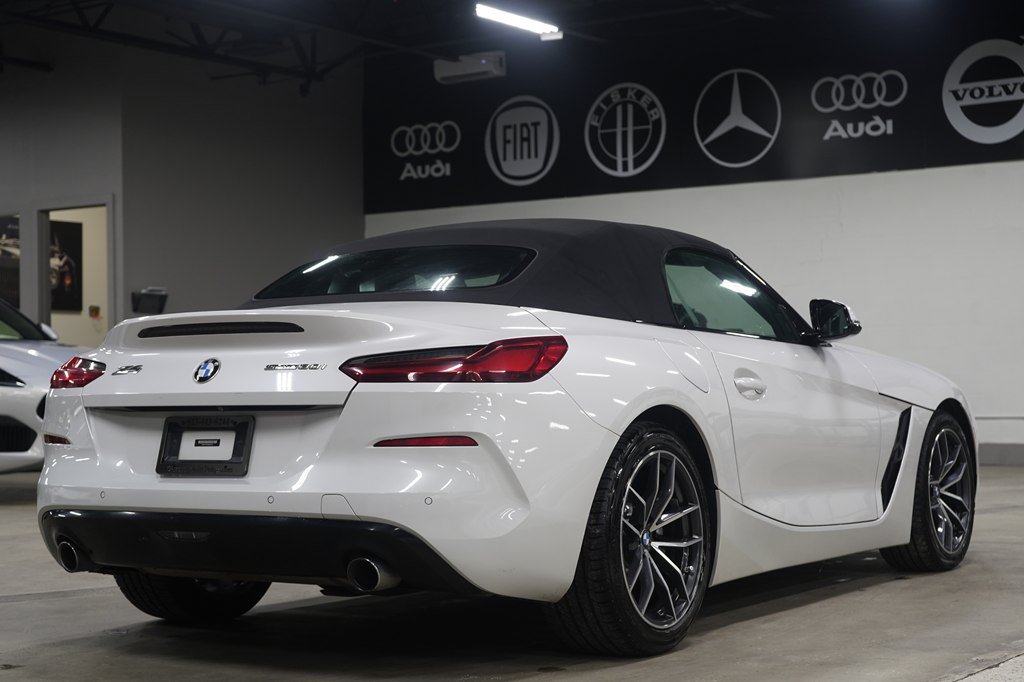 Used 2022 BMW Z4 sDrive30i w/ Driving Assistance Package RWD image 9