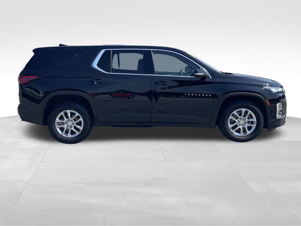 Used 2023 Chevrolet Traverse LS w/ Safety Package FWD video 2