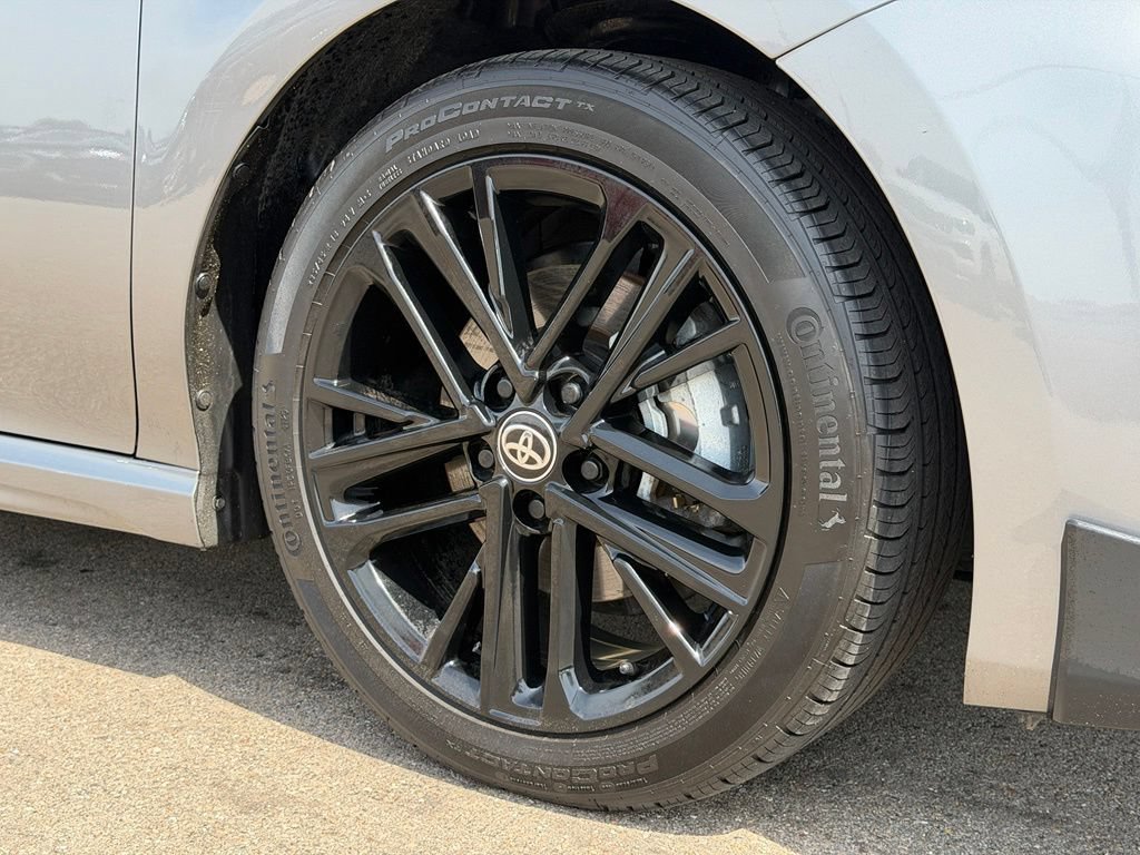 Used 2026 Toyota Camry SE FWD image 25