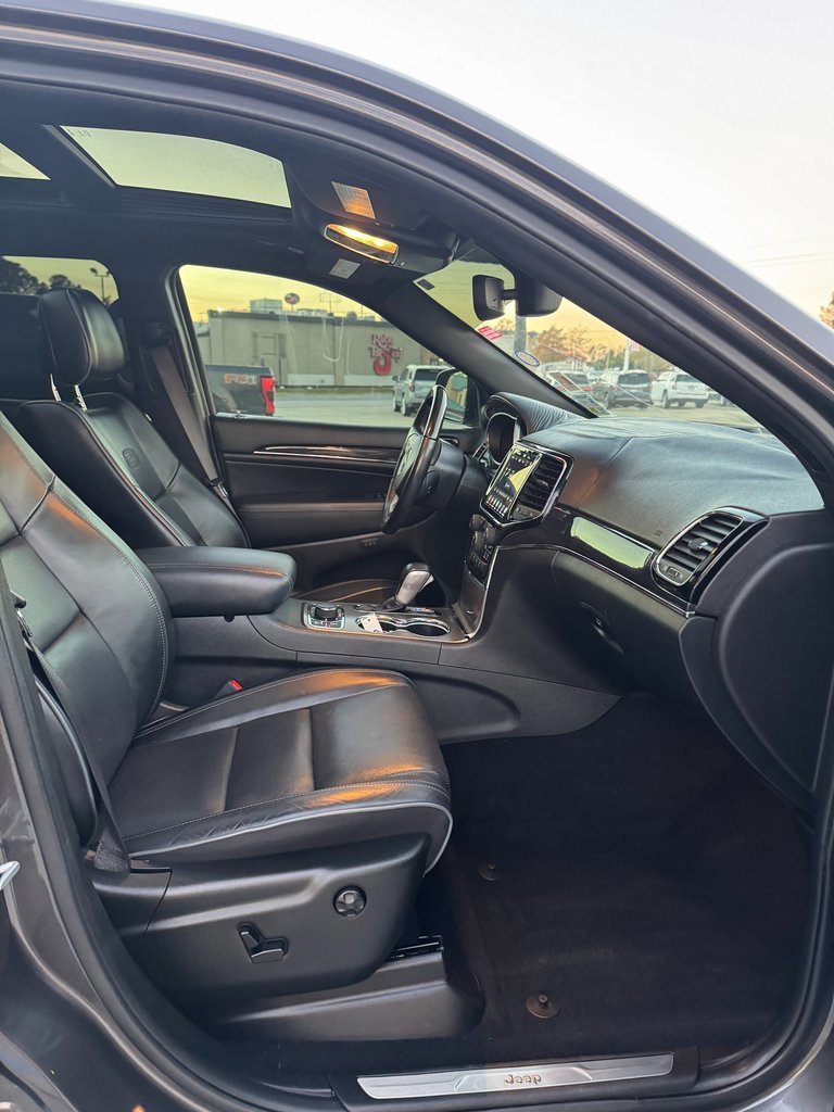 Used 2020 Jeep Grand Cherokee Overland image 9