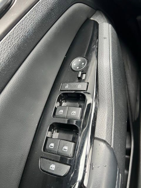 Used 2023 Kia Sportage EX image 23