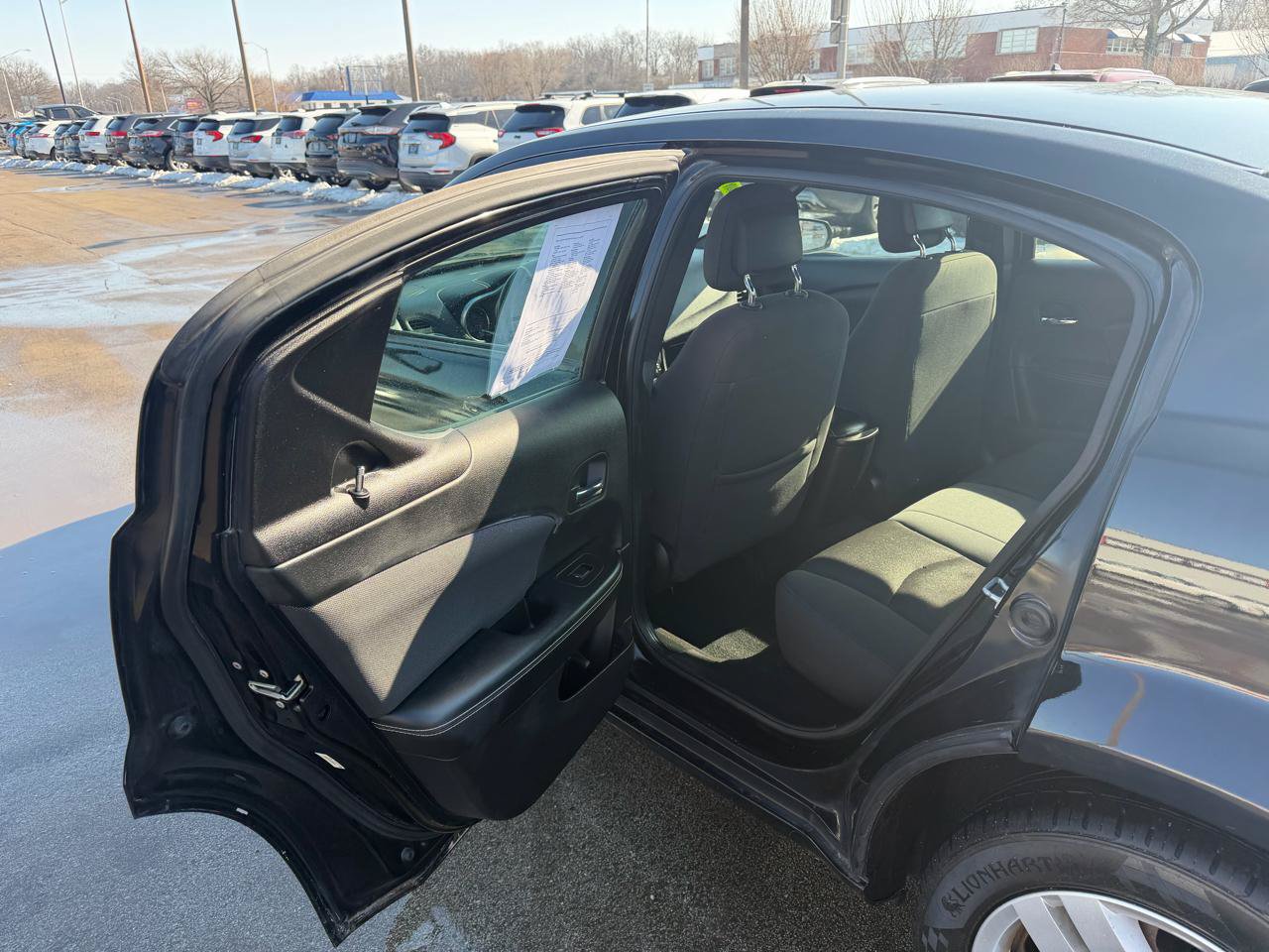 Used 2012 Dodge Avenger SE FWD image 11