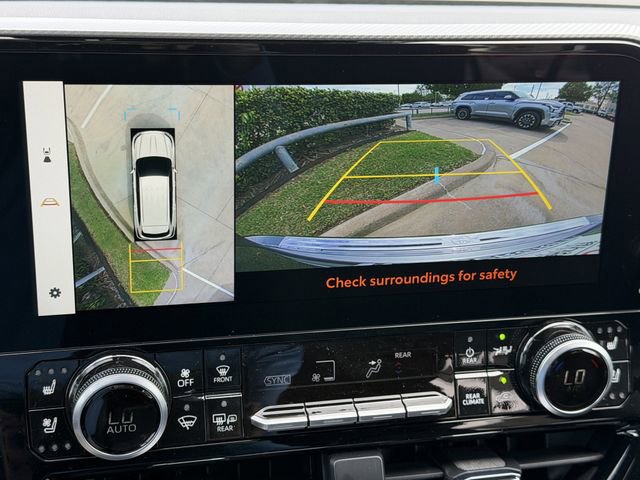 New 2026 Toyota Highlander Platinum image 17