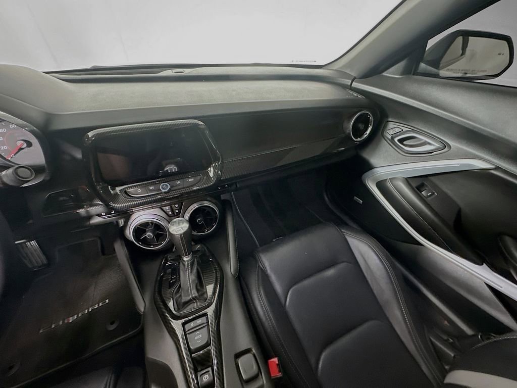 Used 2018 Chevrolet Camaro SS image 11