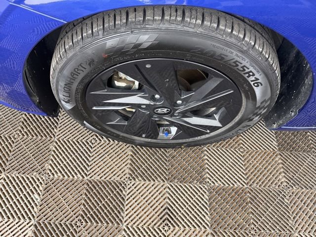 Used 2021 Hyundai Elantra SEL image 28