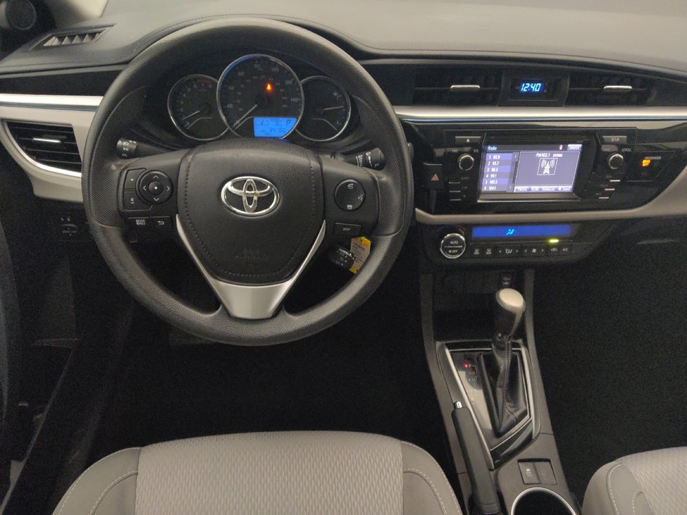Used 2015 Toyota Corolla LE FWD image 22