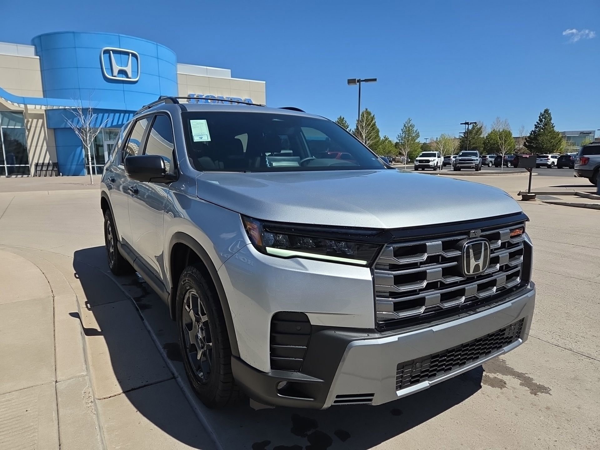 New 2026 Honda Pilot TrailSport image 3