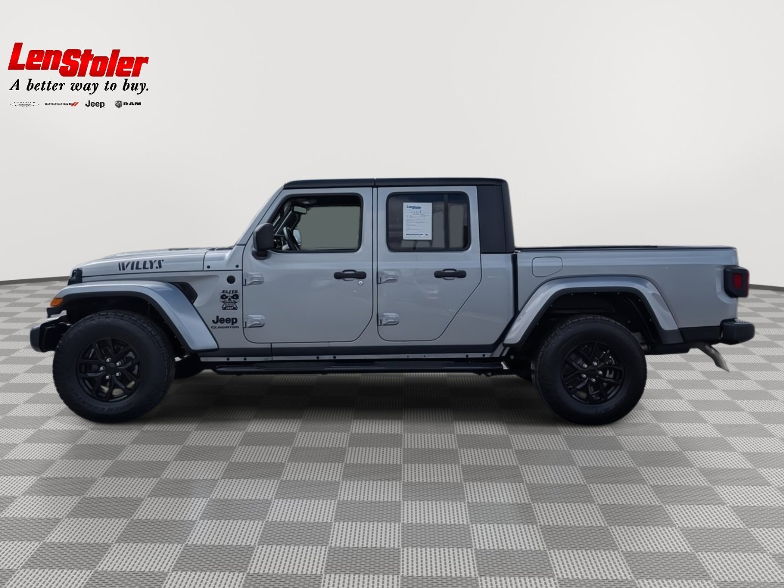 Used 2021 Jeep Gladiator Sport image 2