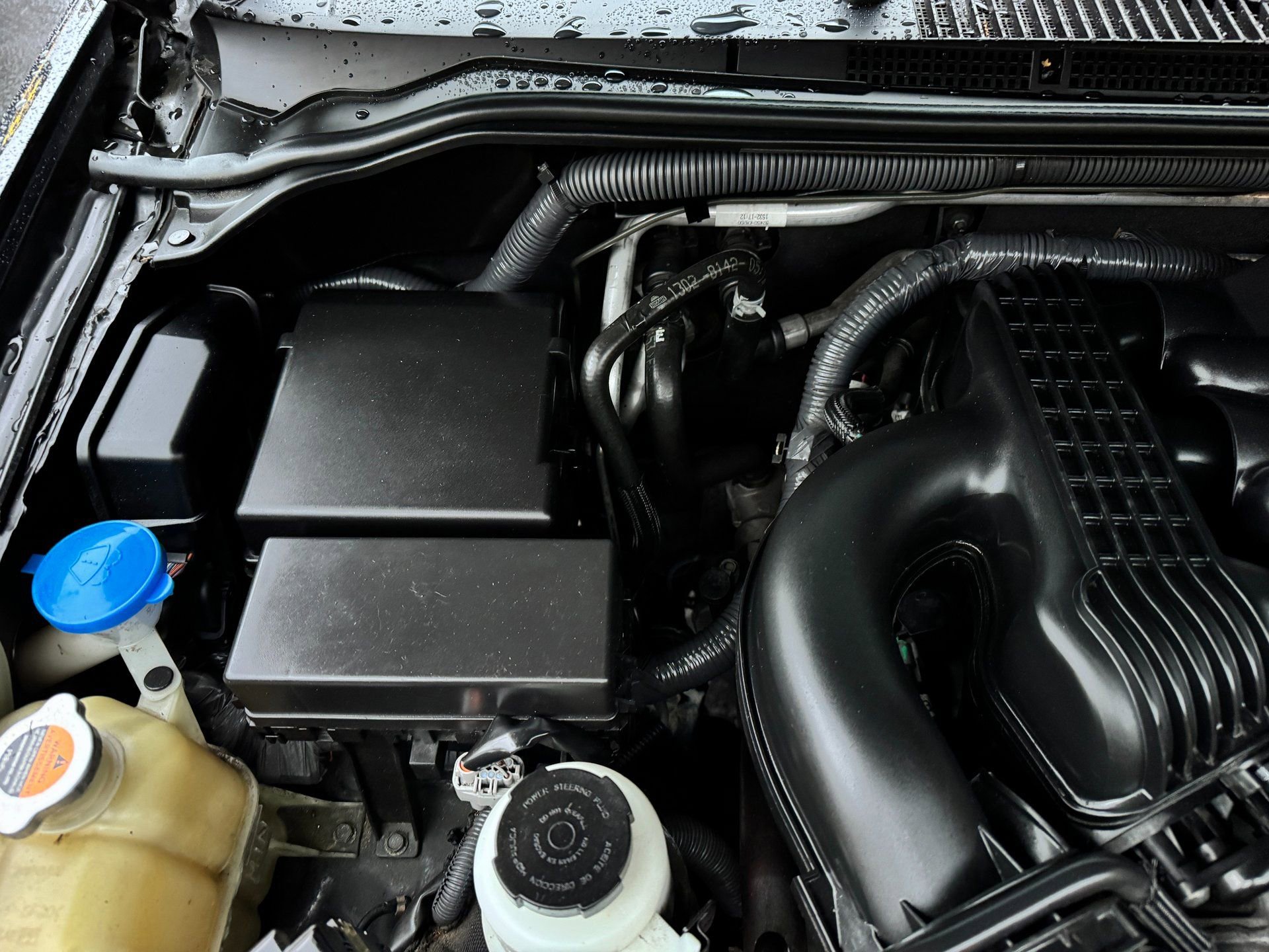 Used 2012 Nissan Frontier S image 42