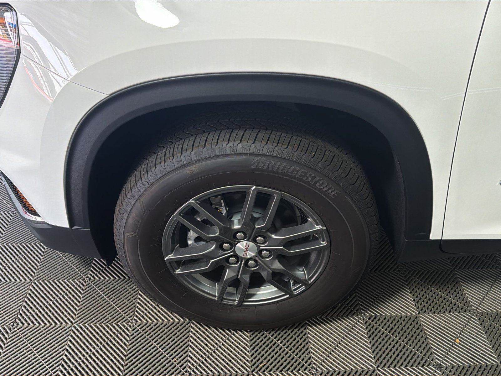 New 2026 GMC Acadia Elevation w/ LPO, Floor Liner Package FWD image 12