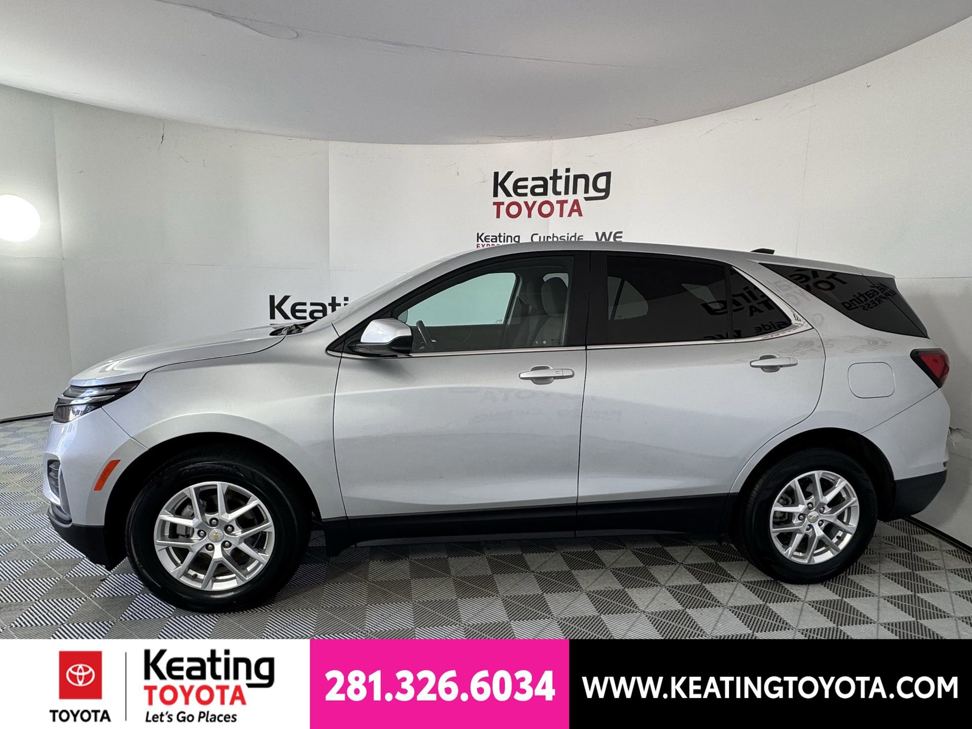 Used 2022 Chevrolet Equinox LT w/ Driver Convenience Package AWD/4WD image 8