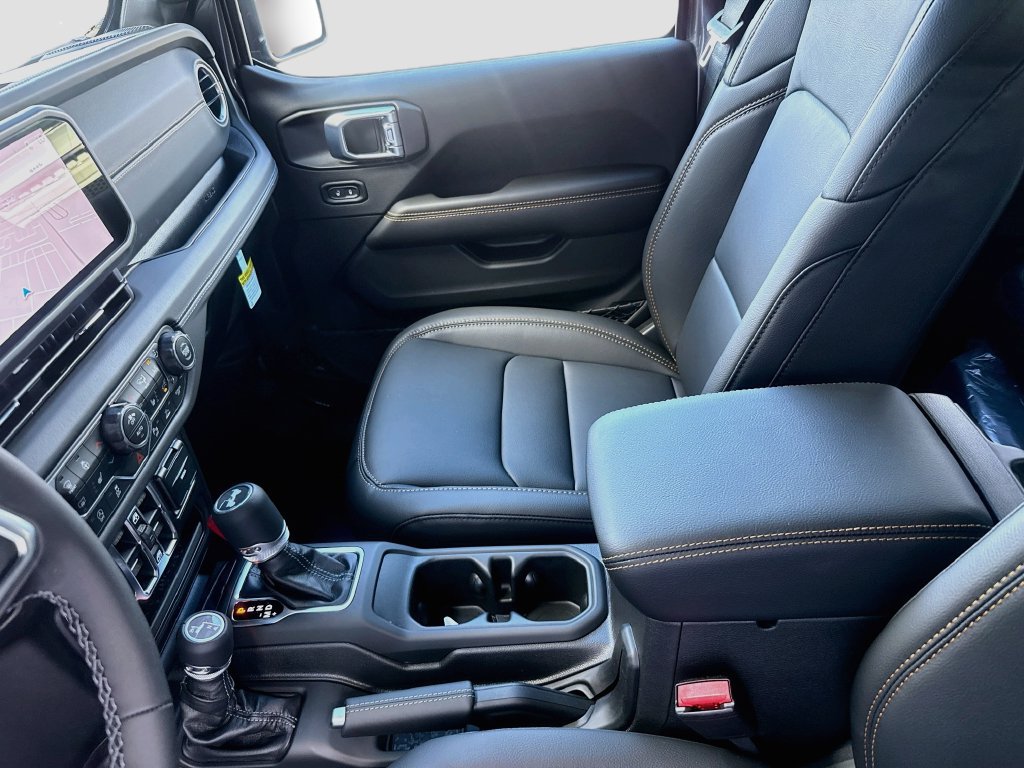 New 2027 Jeep Wrangler Unlimited Sahara AWD/4WD image 25
