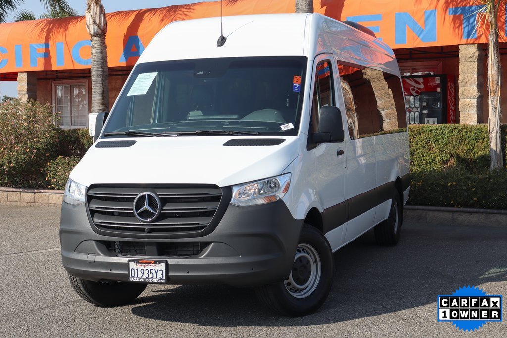 Used 2024 Mercedes-Benz Sprinter 2500 image 4