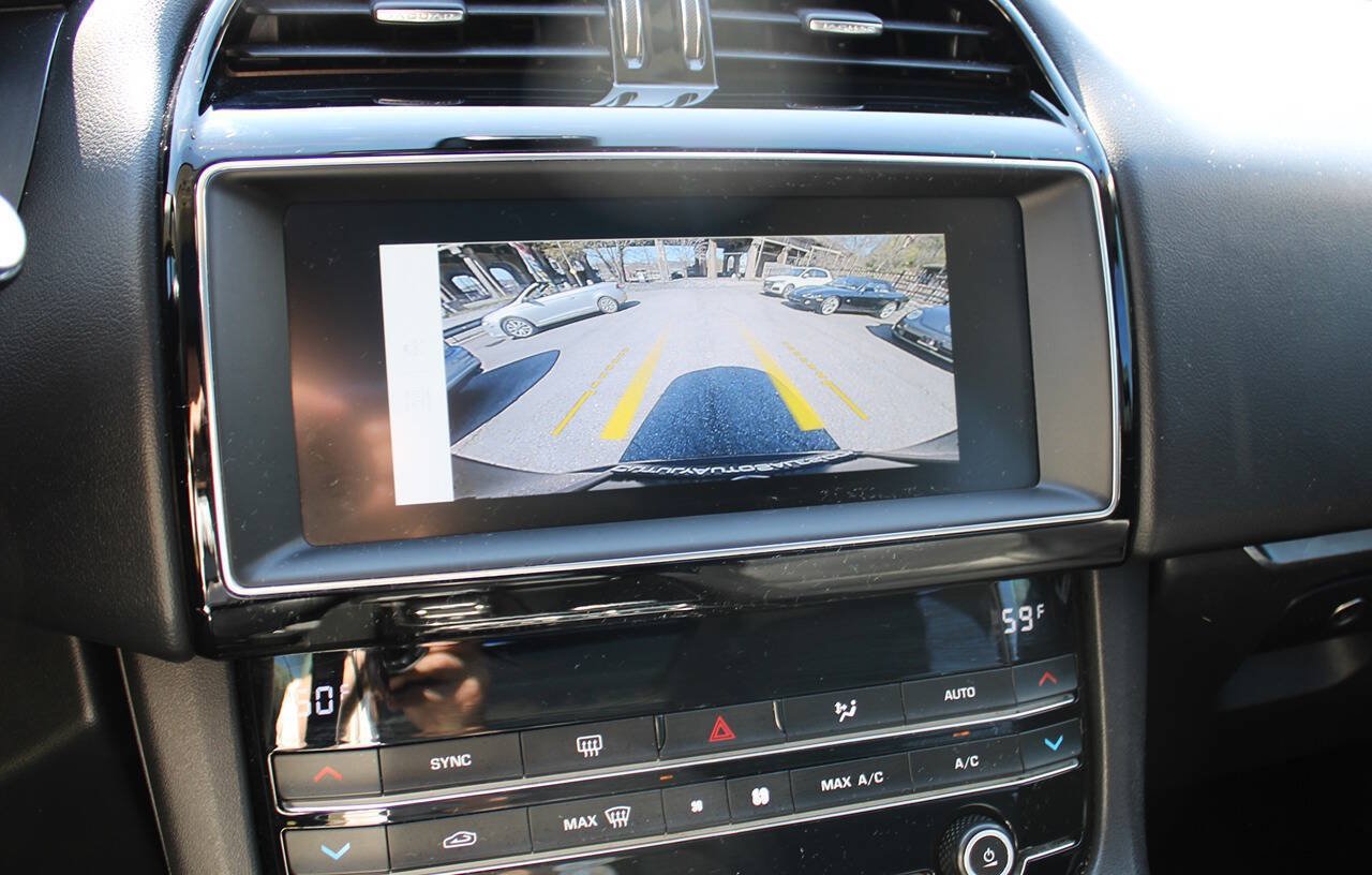 Used 2019 Jaguar F-PACE Premium AWD/4WD image 24
