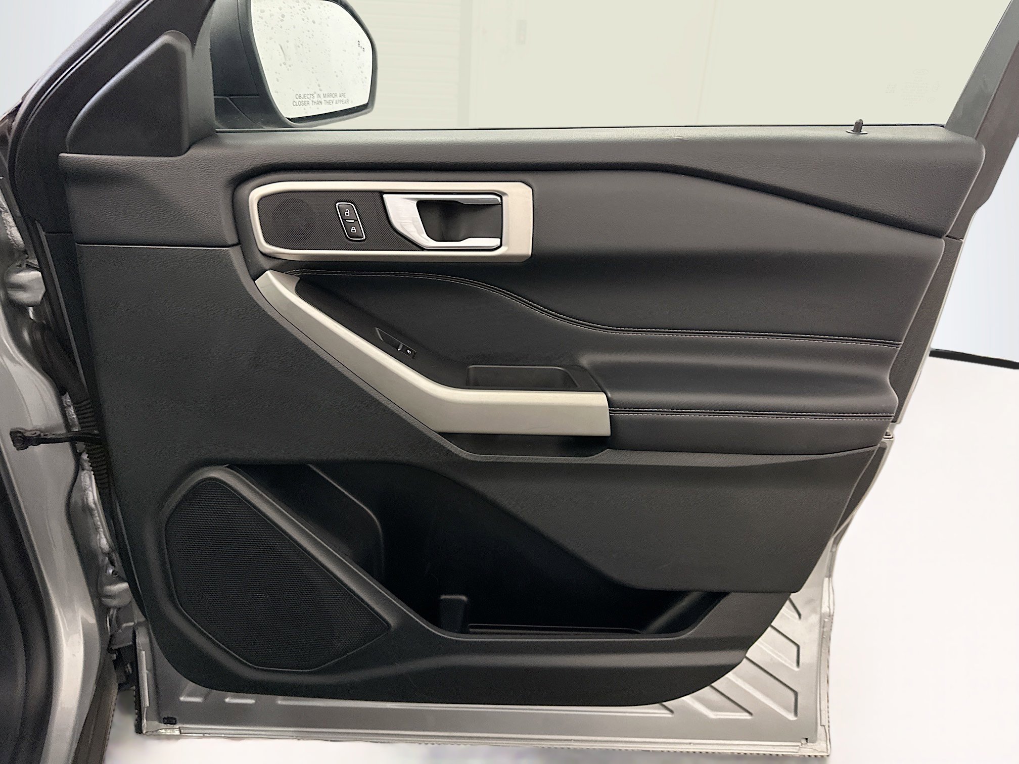 Used 2023 Ford Explorer XLT w/ Equipment Group 202A image 34