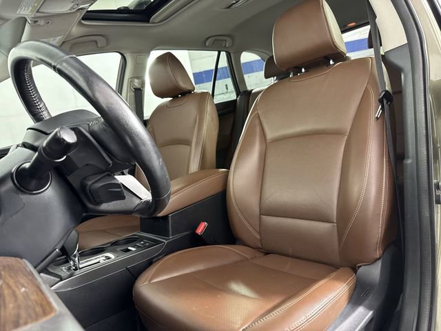 Used 2018 Subaru Outback 3.6R Touring AWD/4WD image 19