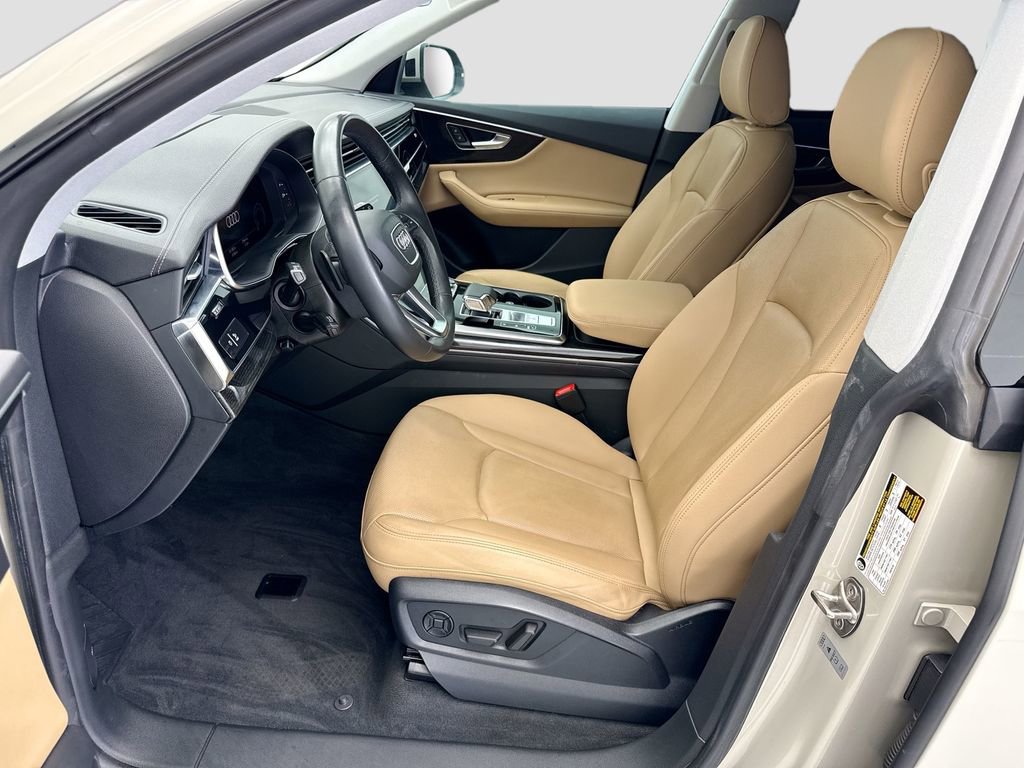 Used 2023 Audi Q8 Prestige w/ Prestige Package AWD/4WD image 17