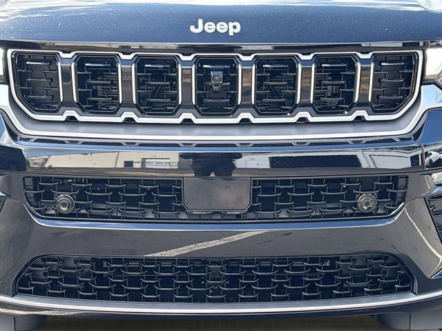 New 2026 Jeep Grand Cherokee L Summit image 9