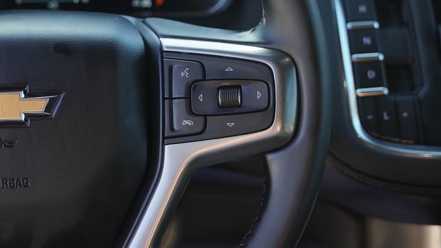 Used 2024 Chevrolet Suburban LT image 28