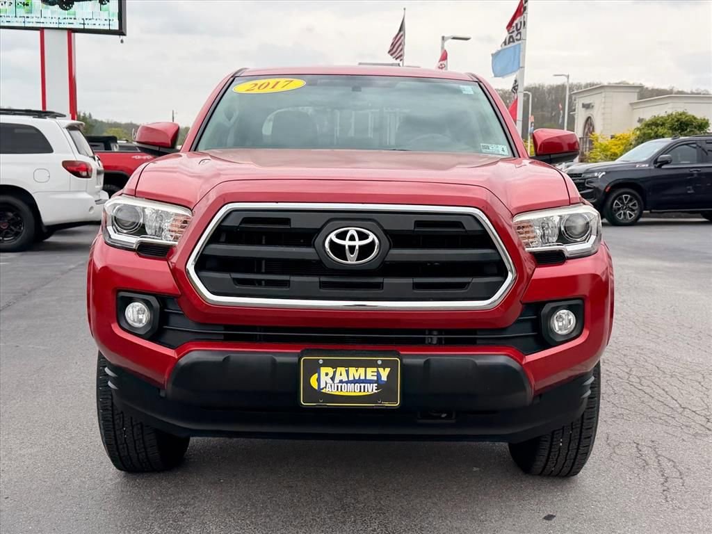 Used 2017 Toyota Tacoma SR5 w/ Tow Package AWD/4WD image 10